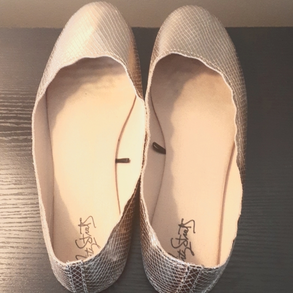 City Streets Rose Gold Flats-SZ 11